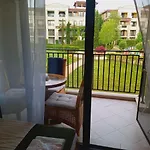 Blue Kavatsi, * Sozopol