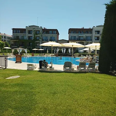 Apartment Blue в местност каваци,